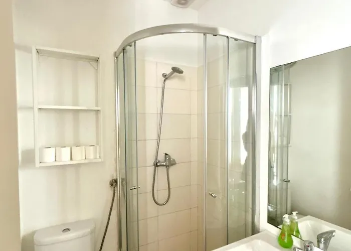 Rsrc New Ac & Bright 1br * Lisbona