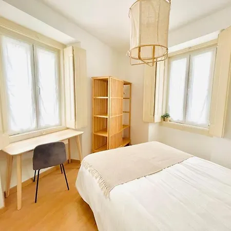 Rsrc New Ac & Bright 1br