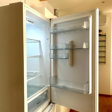 Apartman Rsrc New Ac & Bright 1br